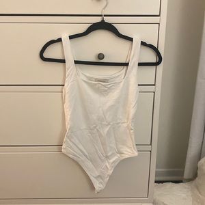 Babaton (Aritzia) Contour Squareneck Tank Bodysuit